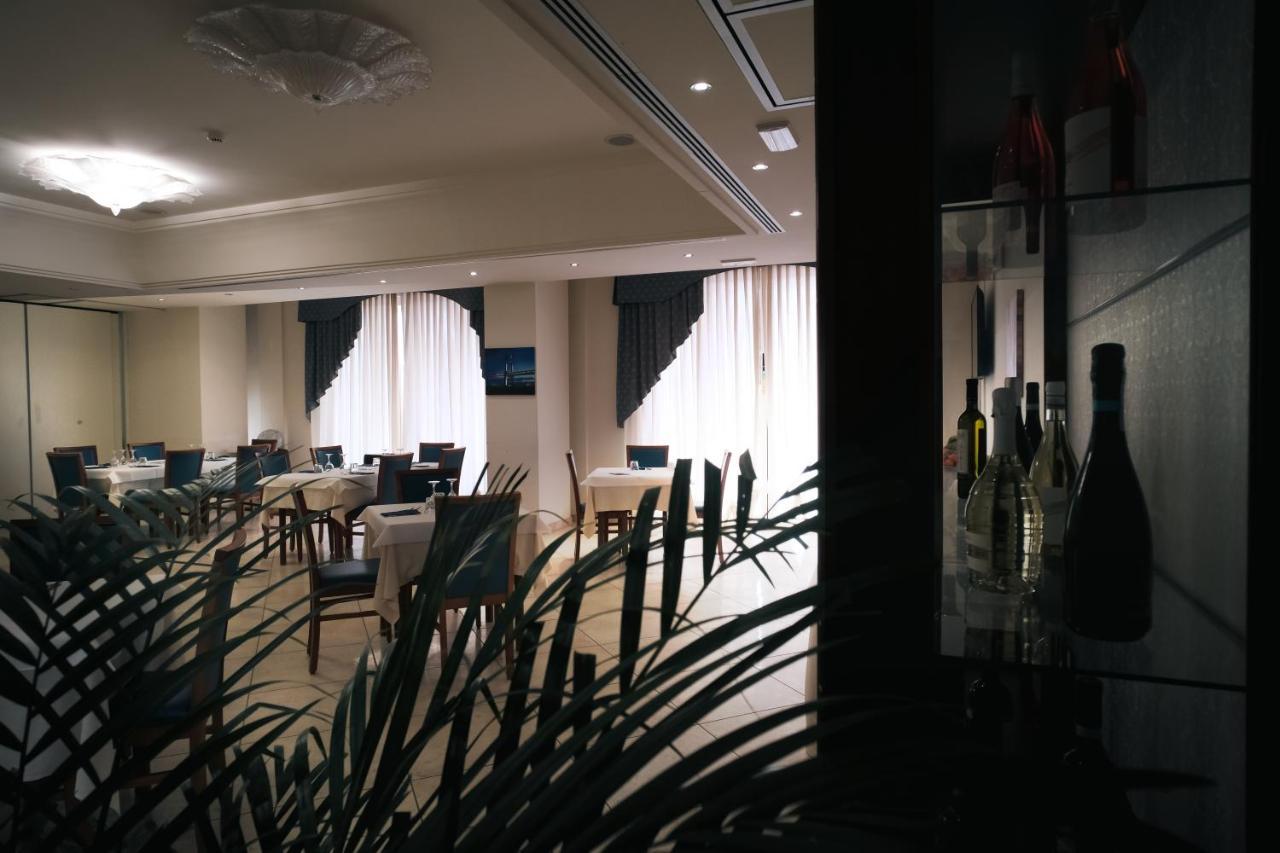 Hotel Concorde Sant'Egidio alla Vibrata Ngoại thất bức ảnh